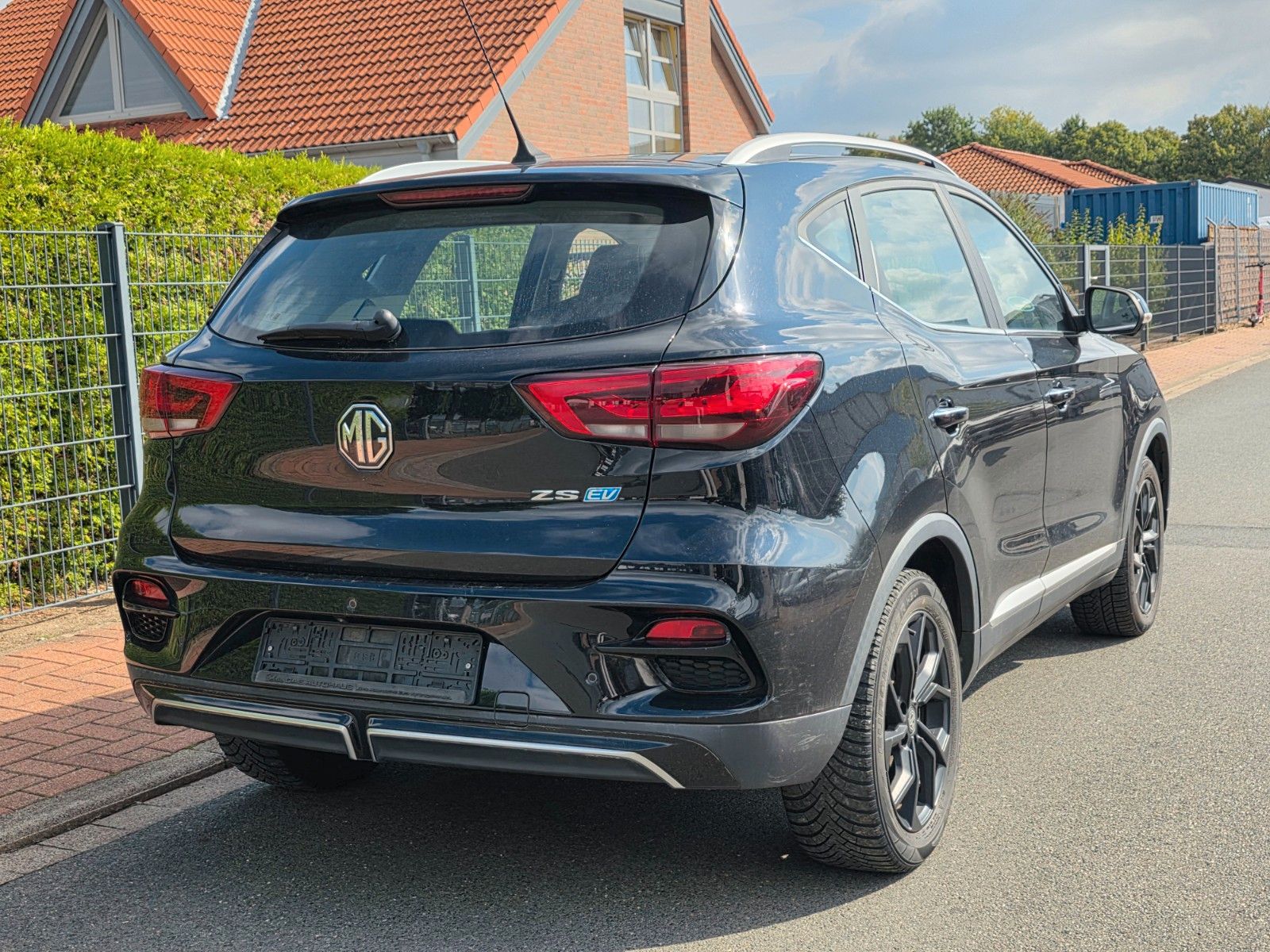 MG ZS