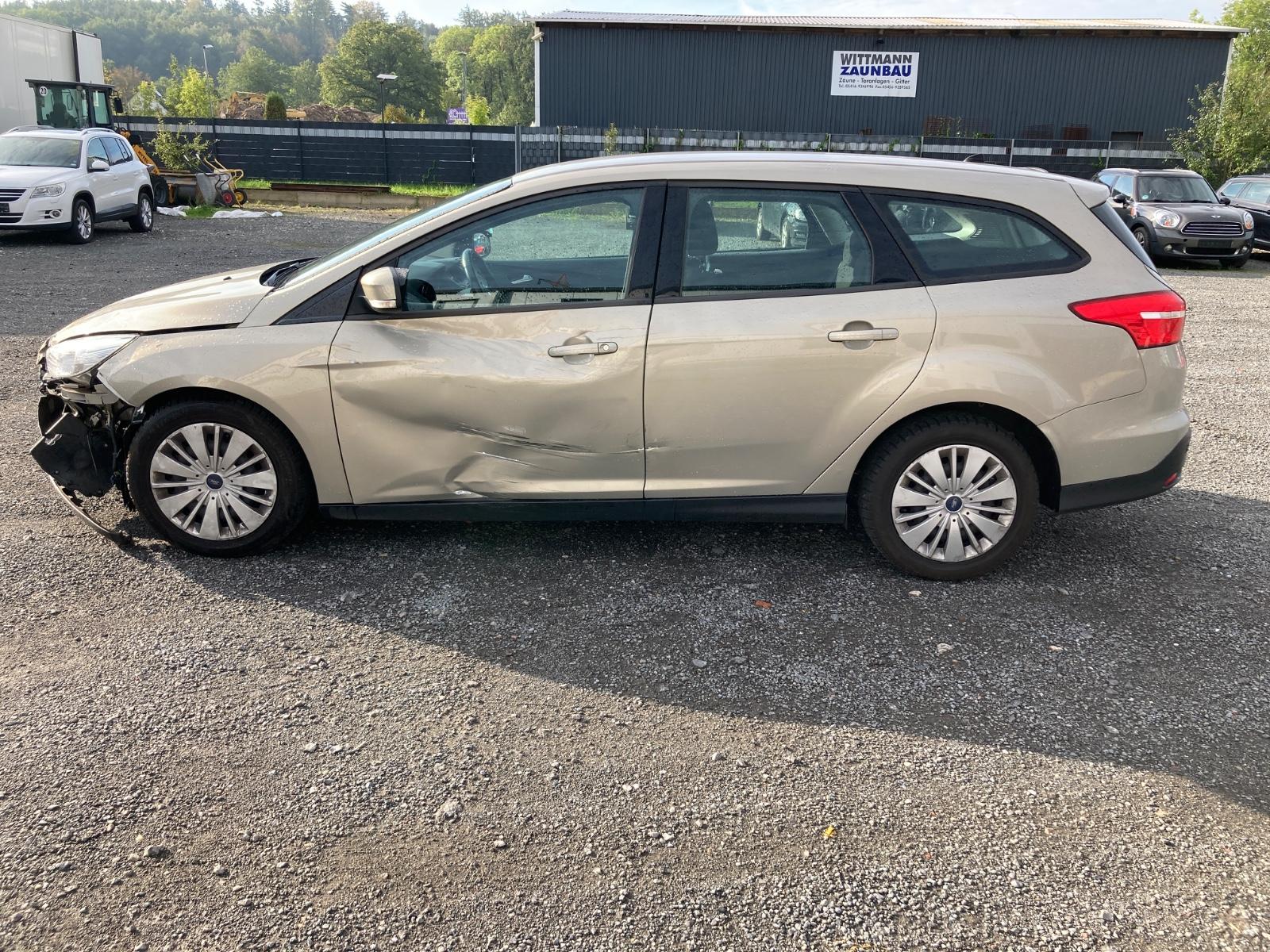 Ford Focus 2015 — photo 6