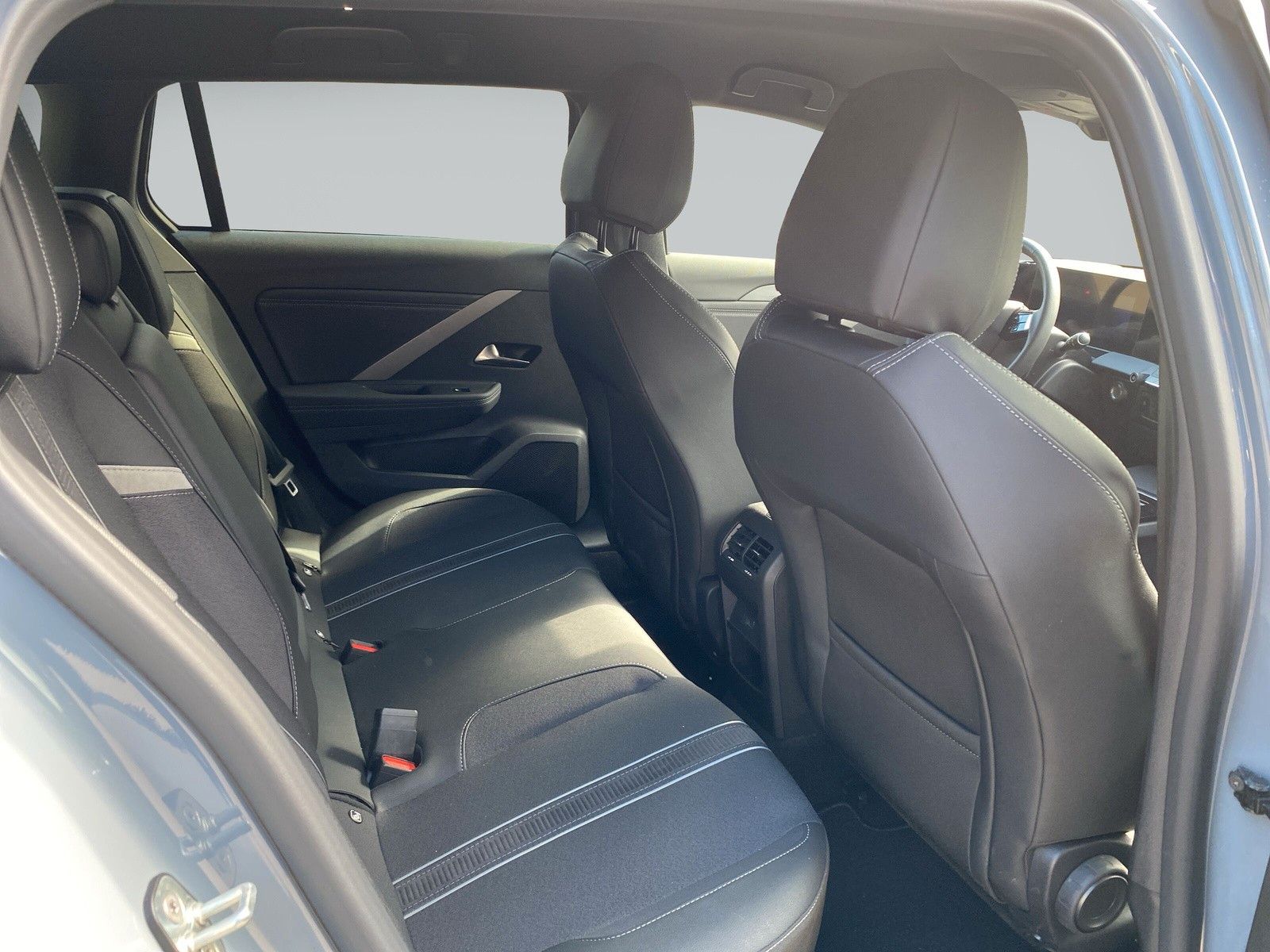 Fahrzeugabbildung Opel Astra L Sports Tourer GS