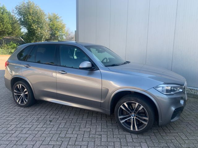 BMW X5 M50D AUT LED-XENON HEAD-UP PANO-DACH VOLL!!!!