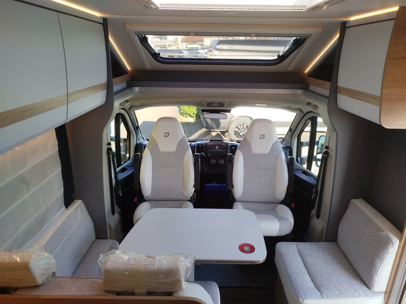 Fahrzeugabbildung Dethleffs Just Camp Active T 6812 EB ACC/Zusatzbett/MJ26