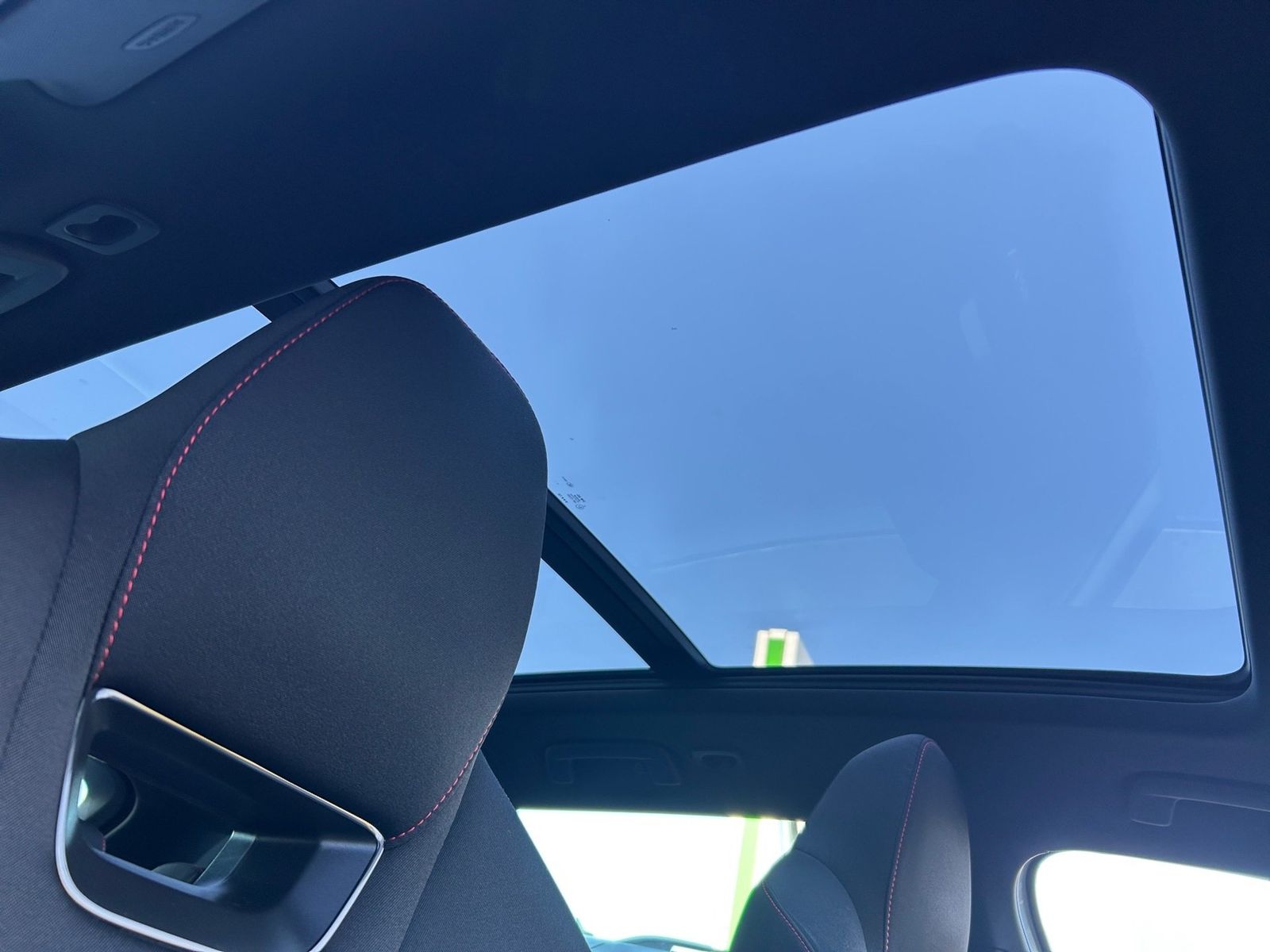 Skoda OCTAVIA COMBI 2.0 TSI DSG RS Panodach AHK Navi foto 16