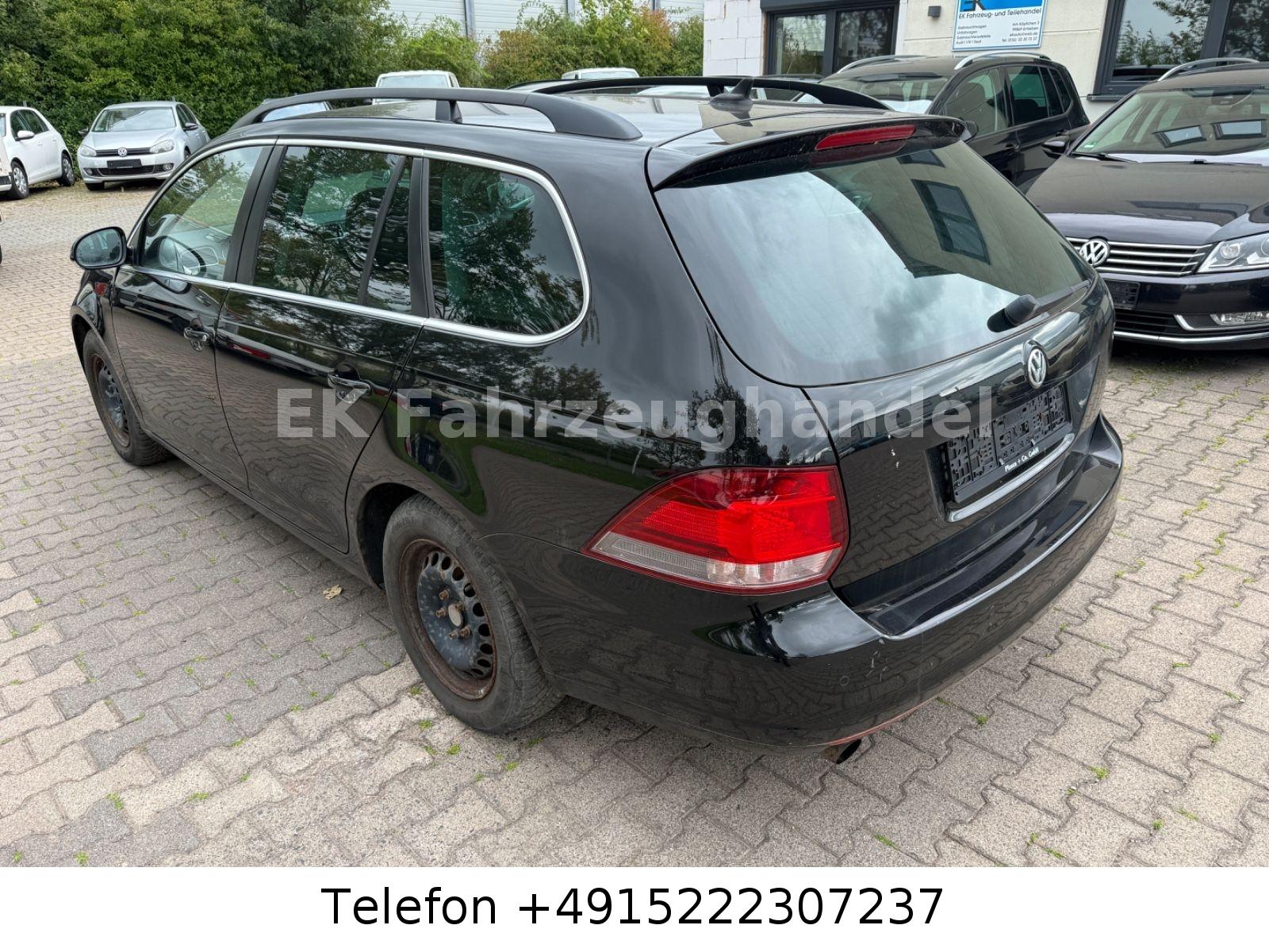 Volkswagen Golf 2011 — engine 1.598 cm³, 105 HP (77kW)