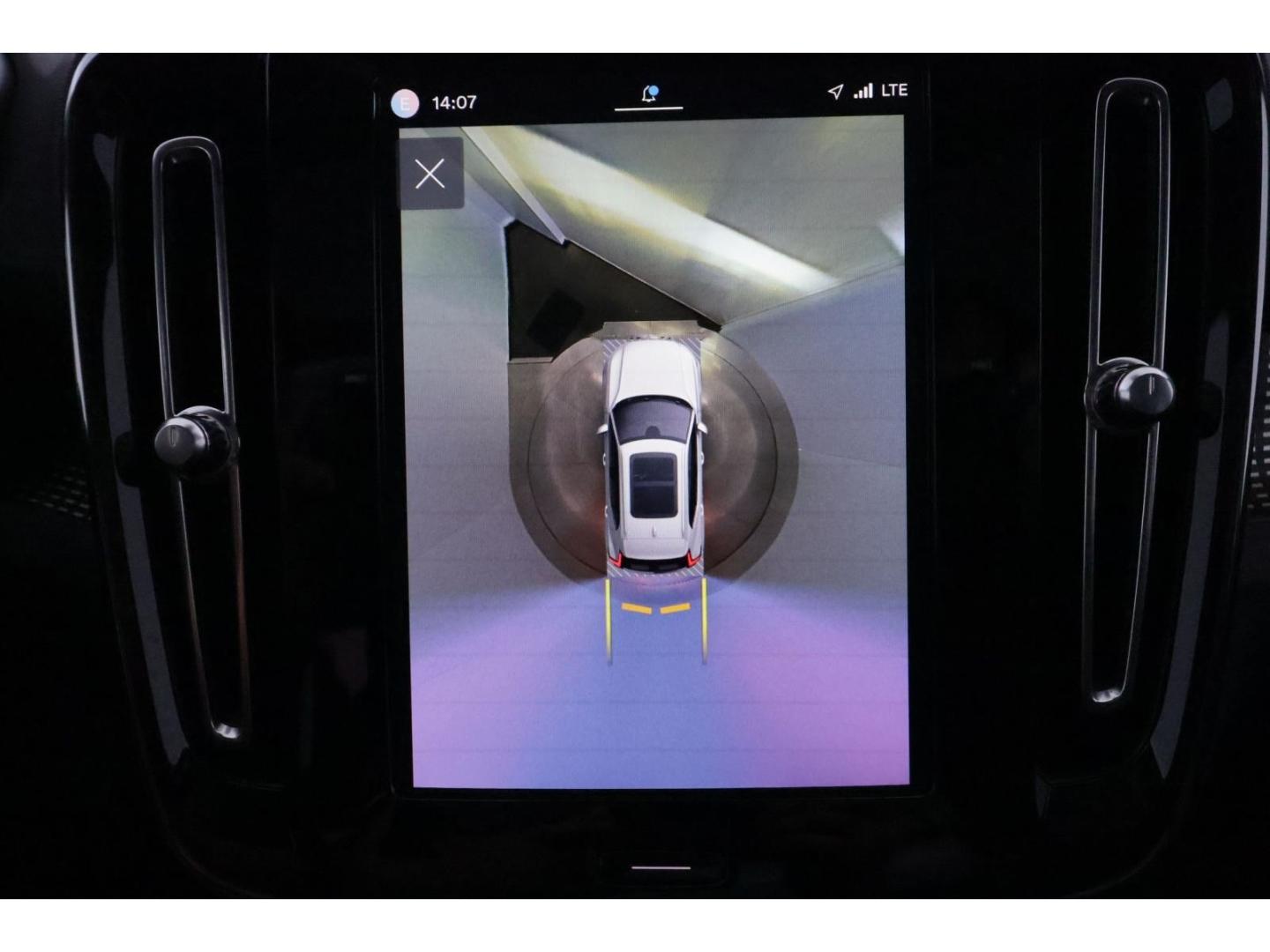 Volvo XC40 P8 Electric R-Design+LED+VIRTUAL+CARPLAY, миниатюра 14