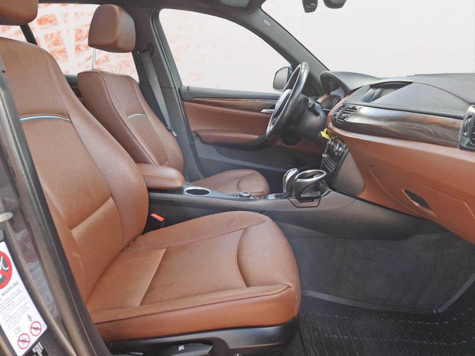 Fahrzeugabbildung BMW X1 xDrive 20 d ! LEDER ! NAVI ! KAMERA ! PANO !