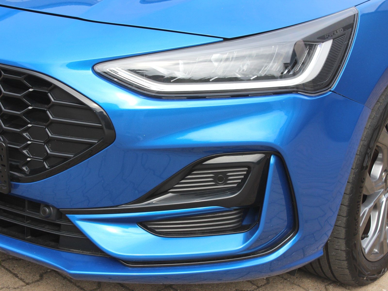 Fahrzeugabbildung Ford Focus ST-Line X 1,0 EcoBoost Mild-Hybrid