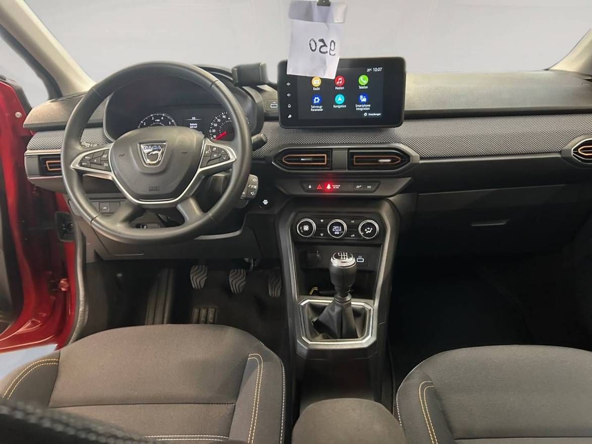 Fahrzeugabbildung Dacia Sandero Stepway Tce 90 Comfort