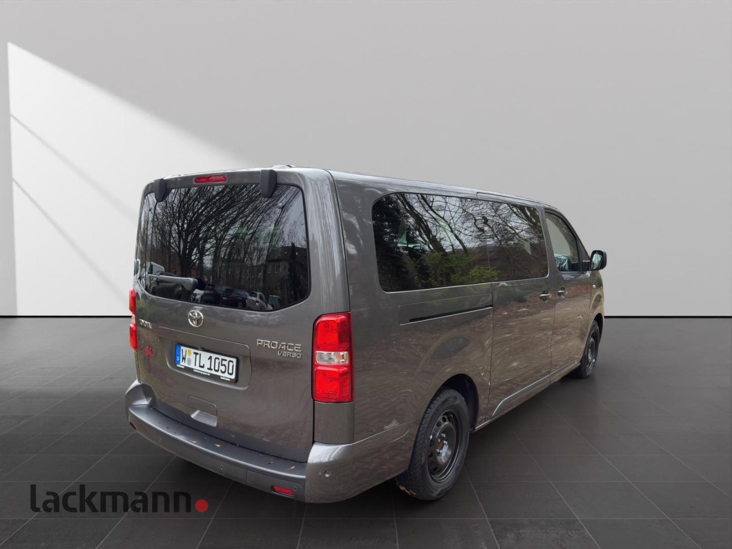 Toyota Proace 2.0 L2 4X4 Shuttle Comfort Verso 9 Sitzer