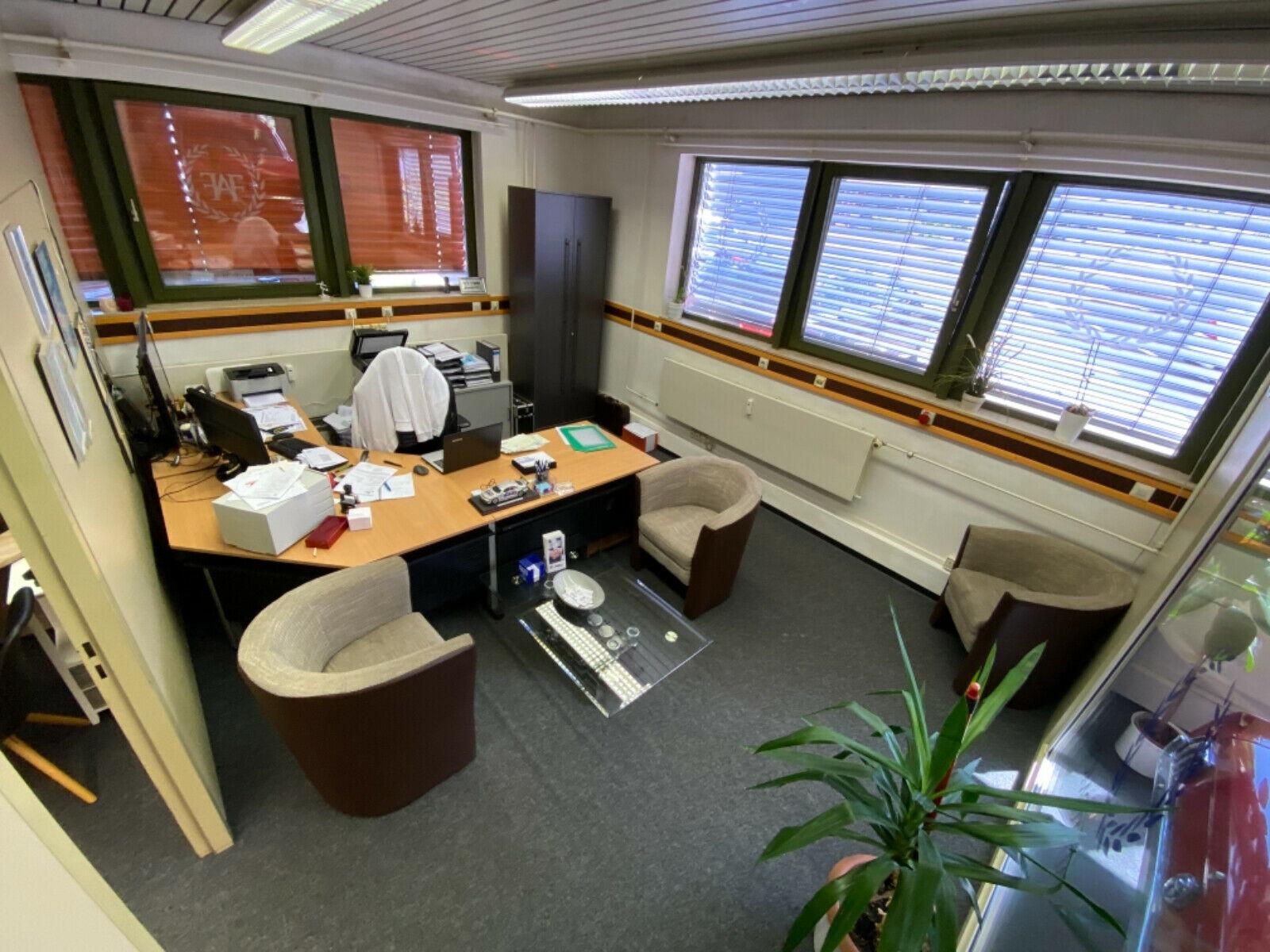 showroom-image-top