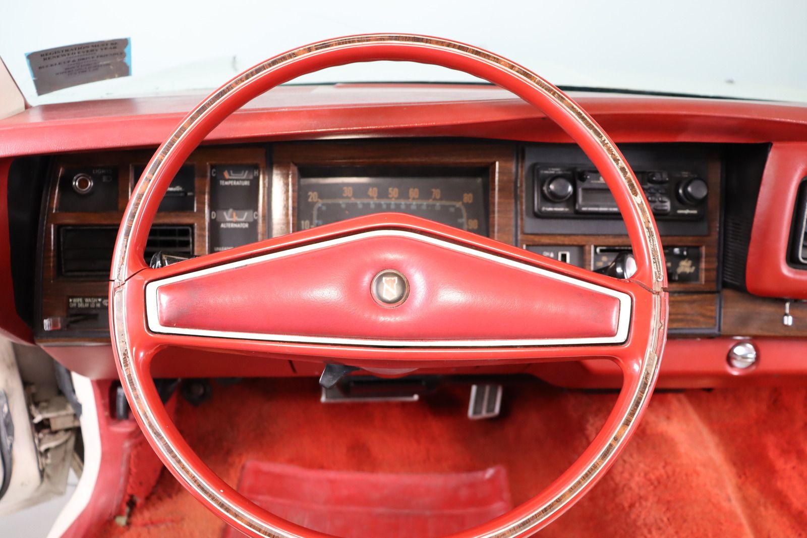 Fahrzeugabbildung Chrysler New Yorker V8 7.2 * Leder * Klima * el. Sitze
