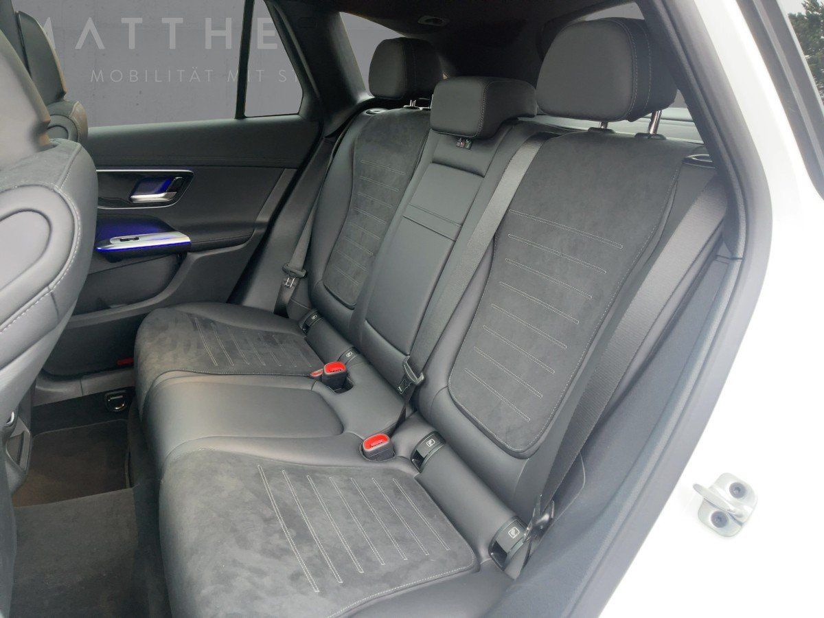 Fahrzeugabbildung Mercedes-Benz GLC 220 d 4M AMG/Night/Pano/Kamera/AHK