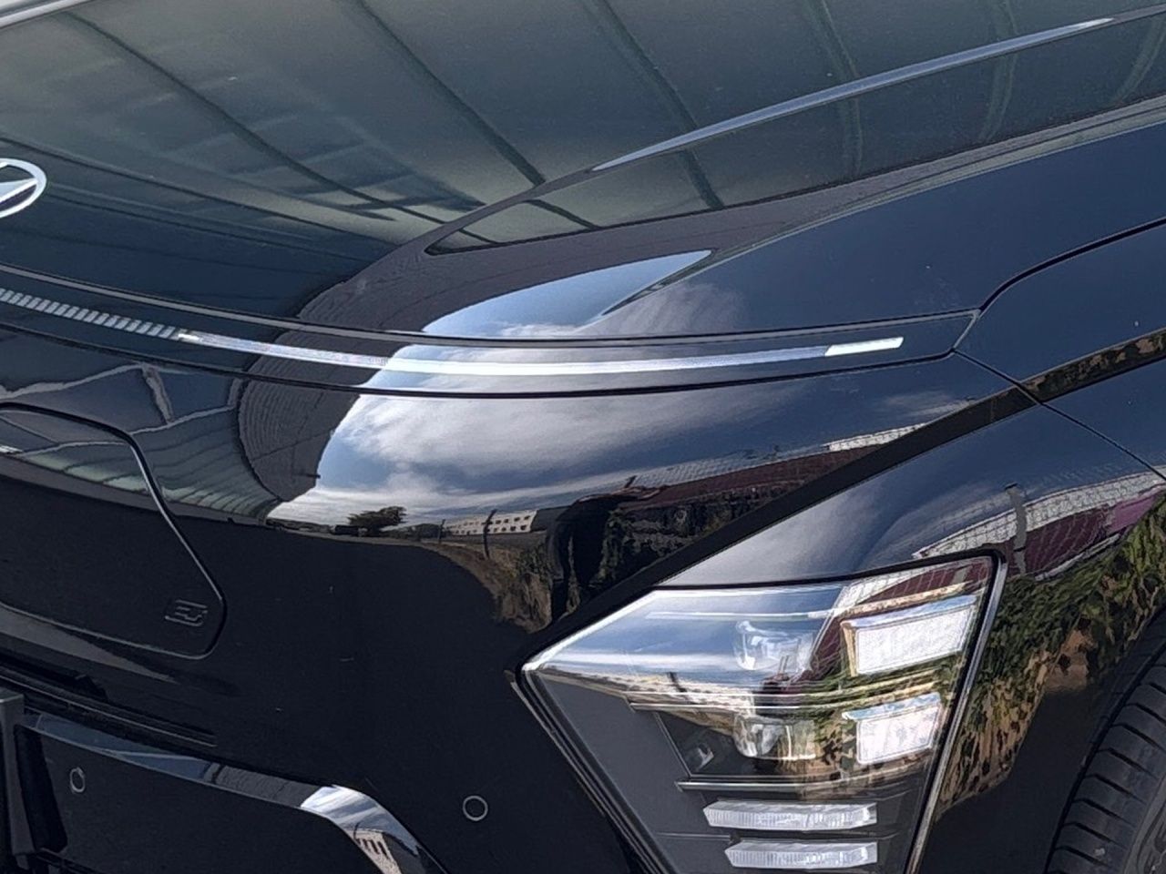 Fahrzeugabbildung Hyundai KONA TREND 360 ACC AUT Akustikglas DynLicht Kam.