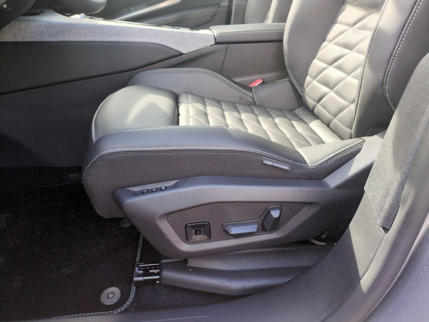 Peugeot 3008 - Bild 17