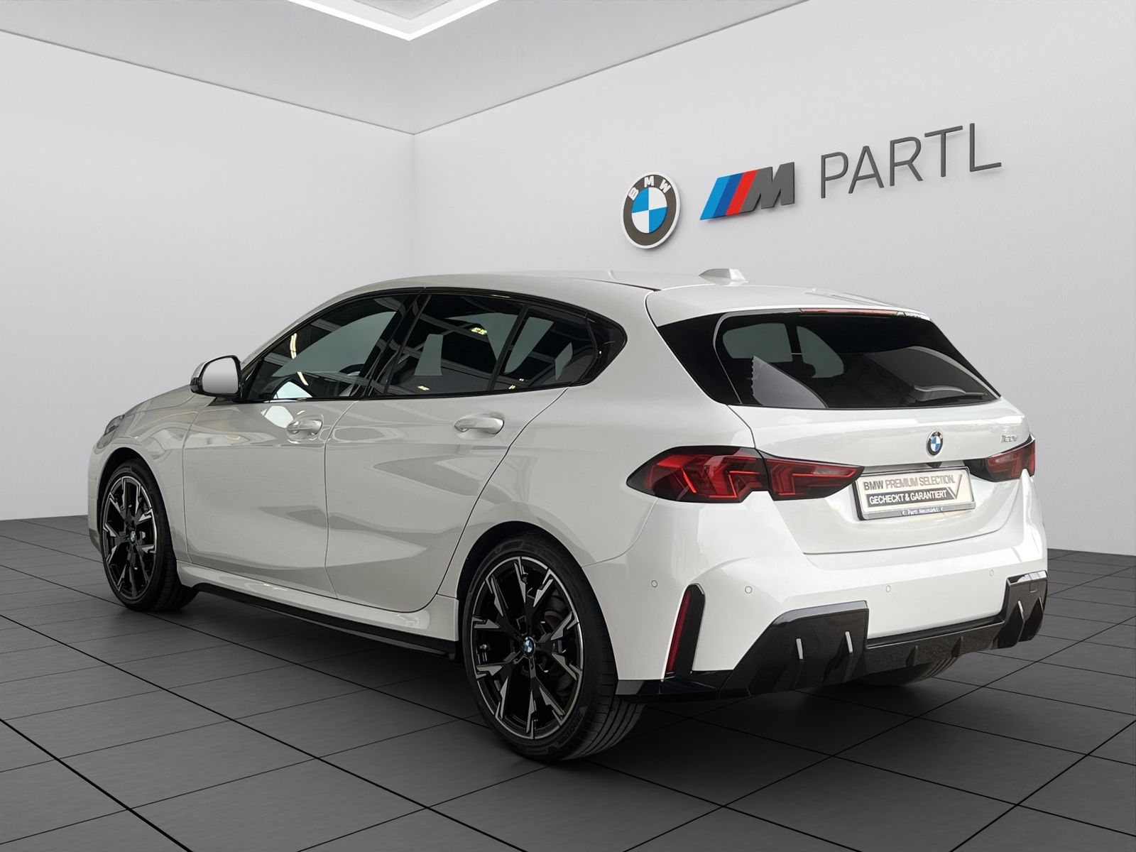 BMW 120d M-Sport adapLED ACC 360° HUD H K Keyless foto 3