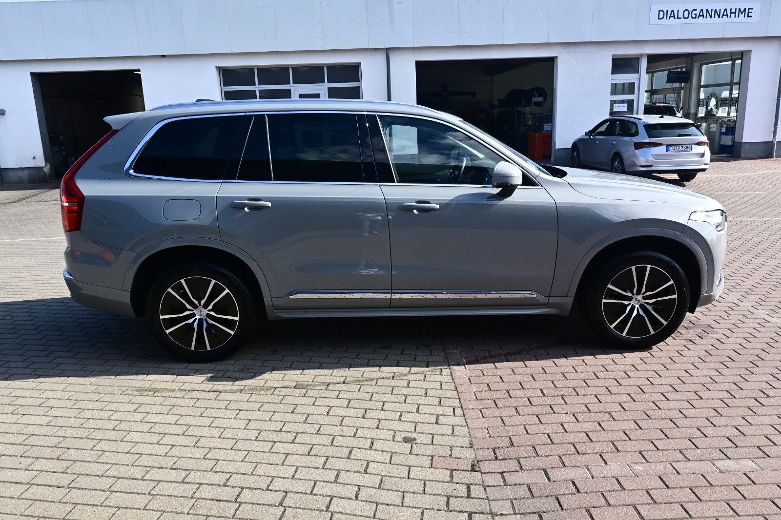 Fahrzeugabbildung Volvo XC90 T8 Core AWD*Leder*Voll-LED*Alarm*