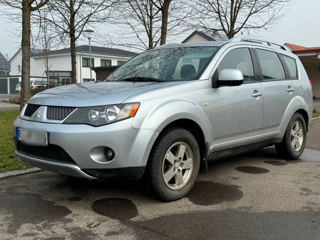 Mitsubishi Outlander 2.0 Diesel EXPORT All...