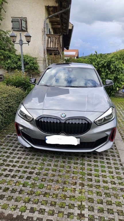 Image of BMW 128