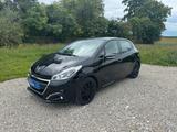 Peugeot 208 Active (5 Türer/TüvNeu) - Peugeot 208 Gebrauchtwagen in München