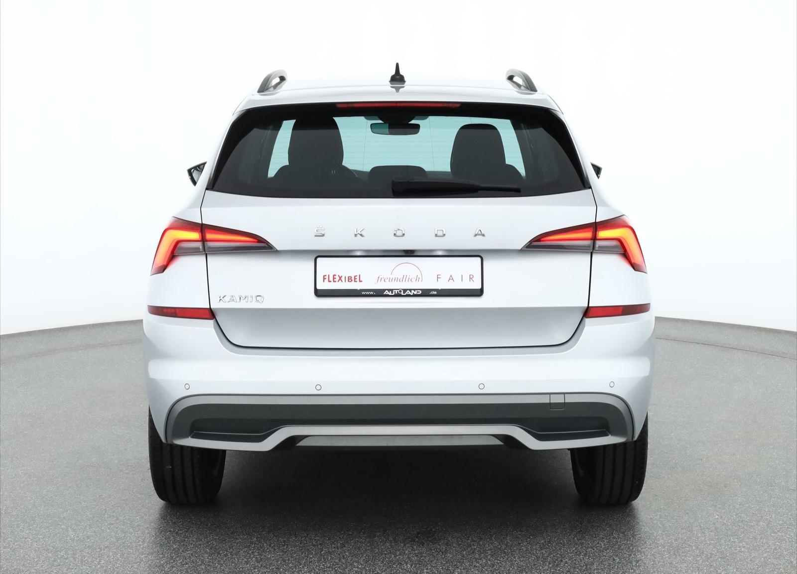Skoda Kamiq 1.0 TSI DSG Ambition SmartLink Kamera ACC
