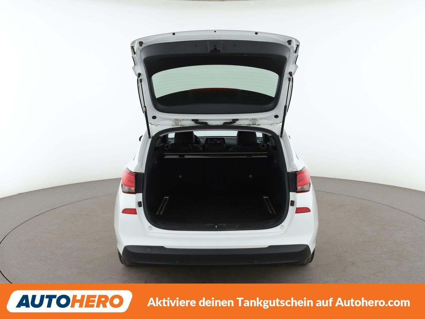 Hyundai i30 1.4 TGDI Premium Aut.*NAVI*LED*ACC*SPUR*