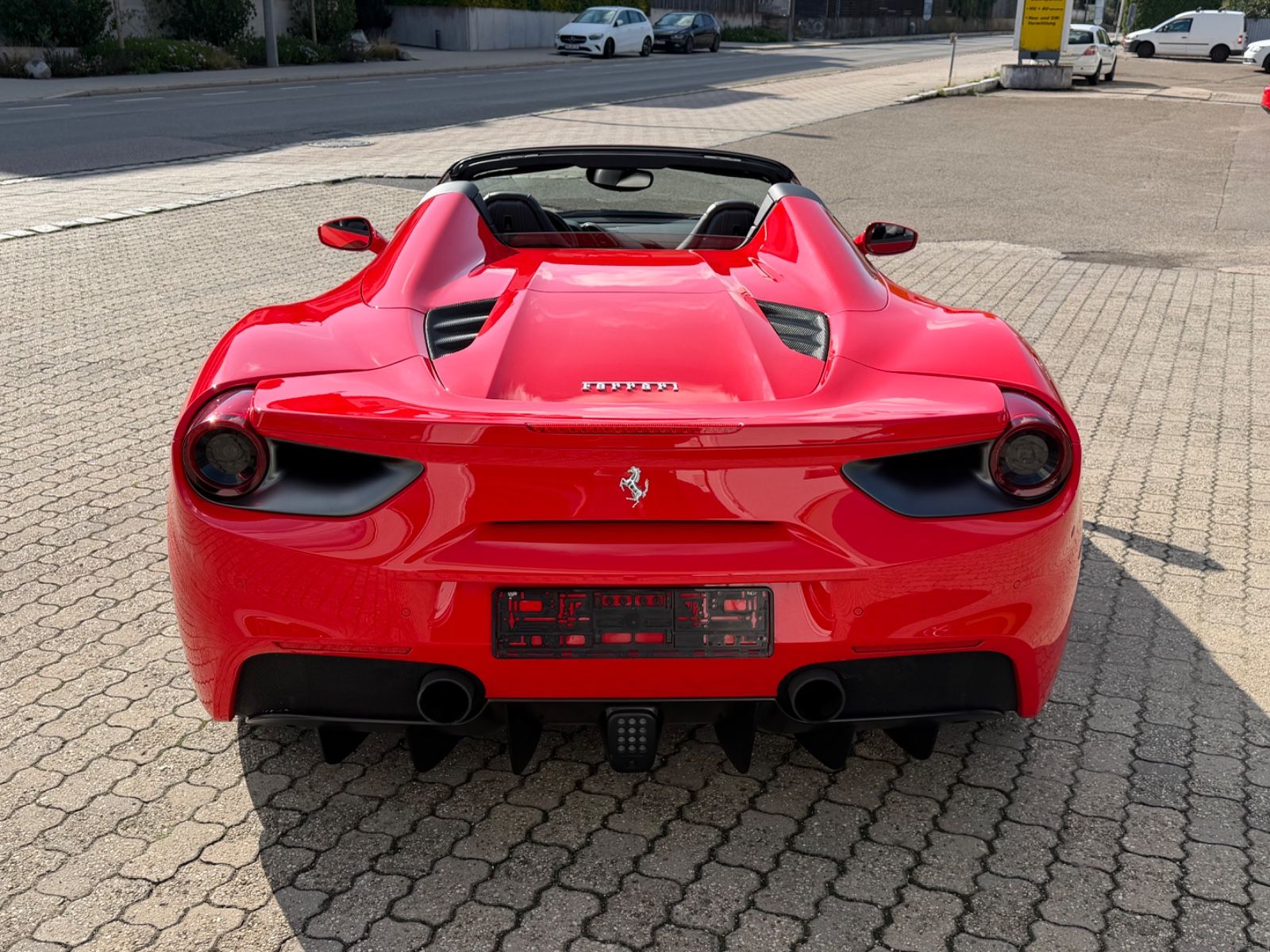 Ferrari 488 Spider Rosso Scuderia TOP Zustand 6