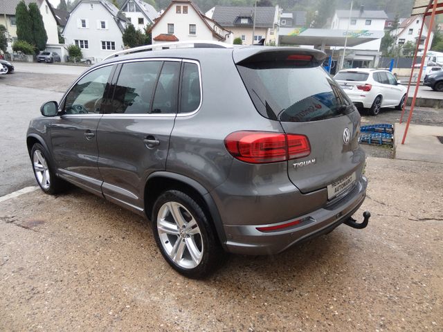 Fahrzeugabbildung Volkswagen Tiguan R-LINE/4Motion/1.Hd/Pano/AHK/Navi/SitzH/