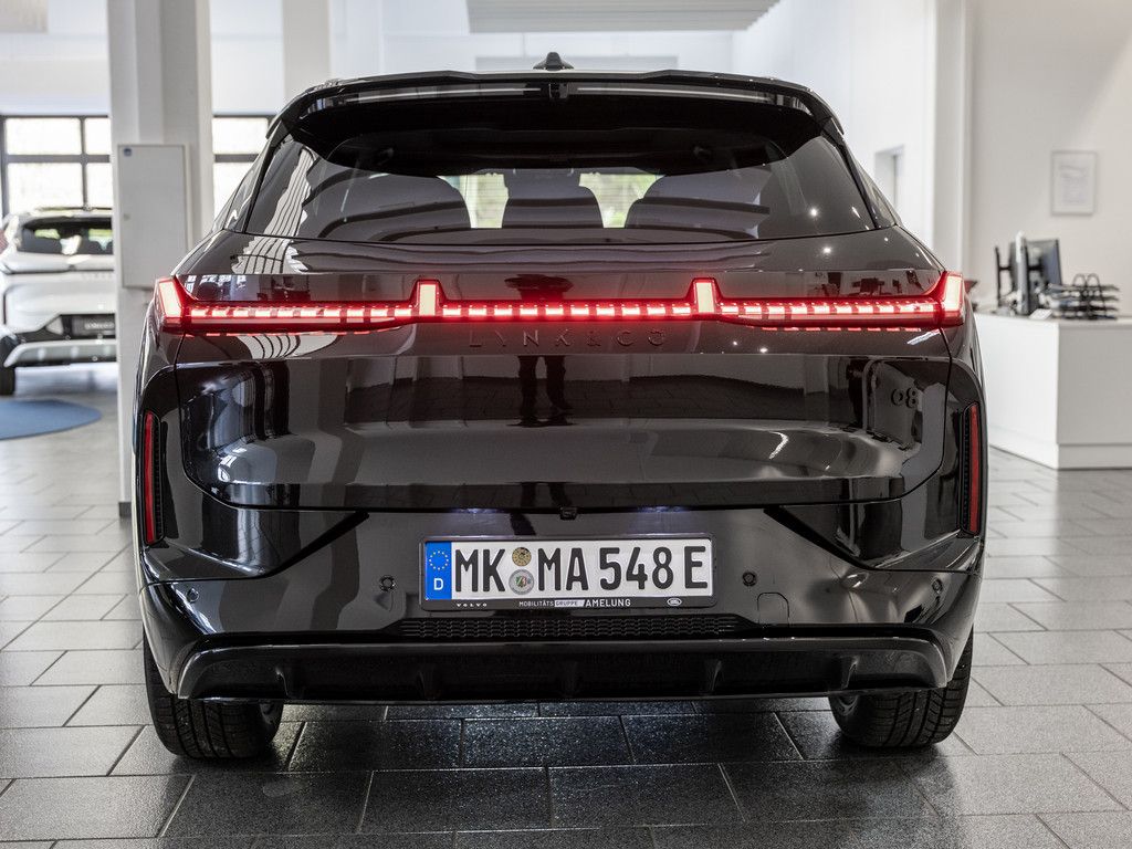 Lynk & Co 08