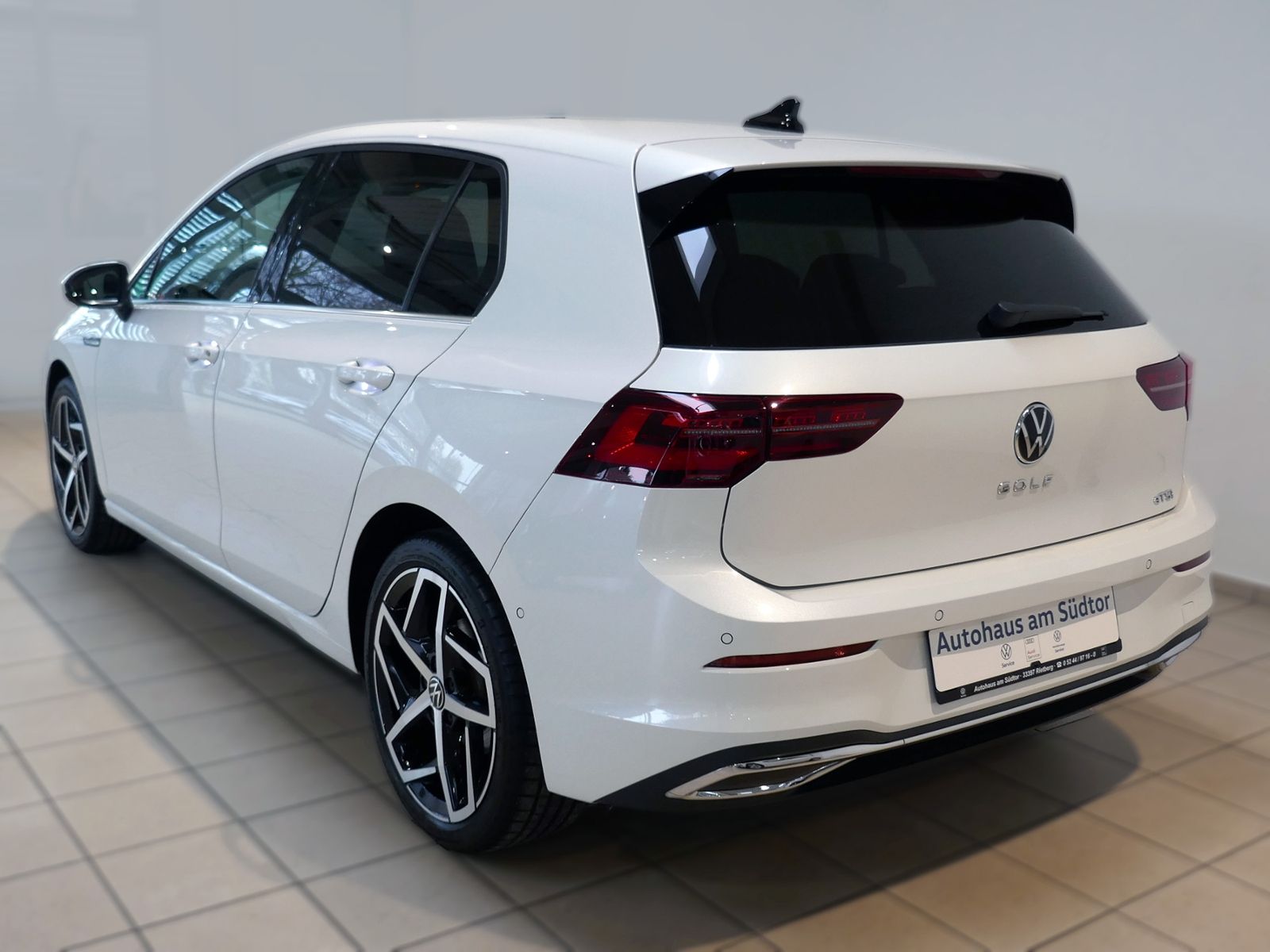 Fahrzeugabbildung Volkswagen Golf VIII Style 1.5 eTSI | LED AHK RFK ACC