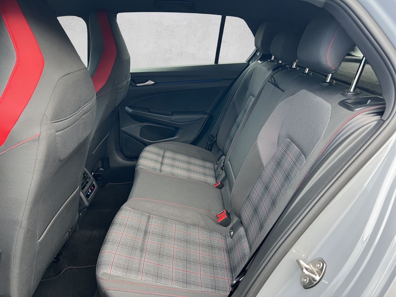 Golf VIII GTI 2.0 TSI DSG Navi*Kamera*ACC*Black