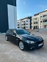 BMW 530d xDrive Touring/M-PAKET/HUD/PANO/B&O/AMBIENT - BMW 530 mit Diesel-Antrieb: Leder, Schiebedach, Kombi, 530d Paket