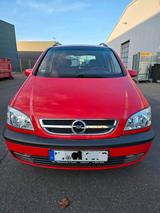 Opel Zafira A 2.2 Benzin - gebrauchte Opel Zafira aus dem Jahr 2003