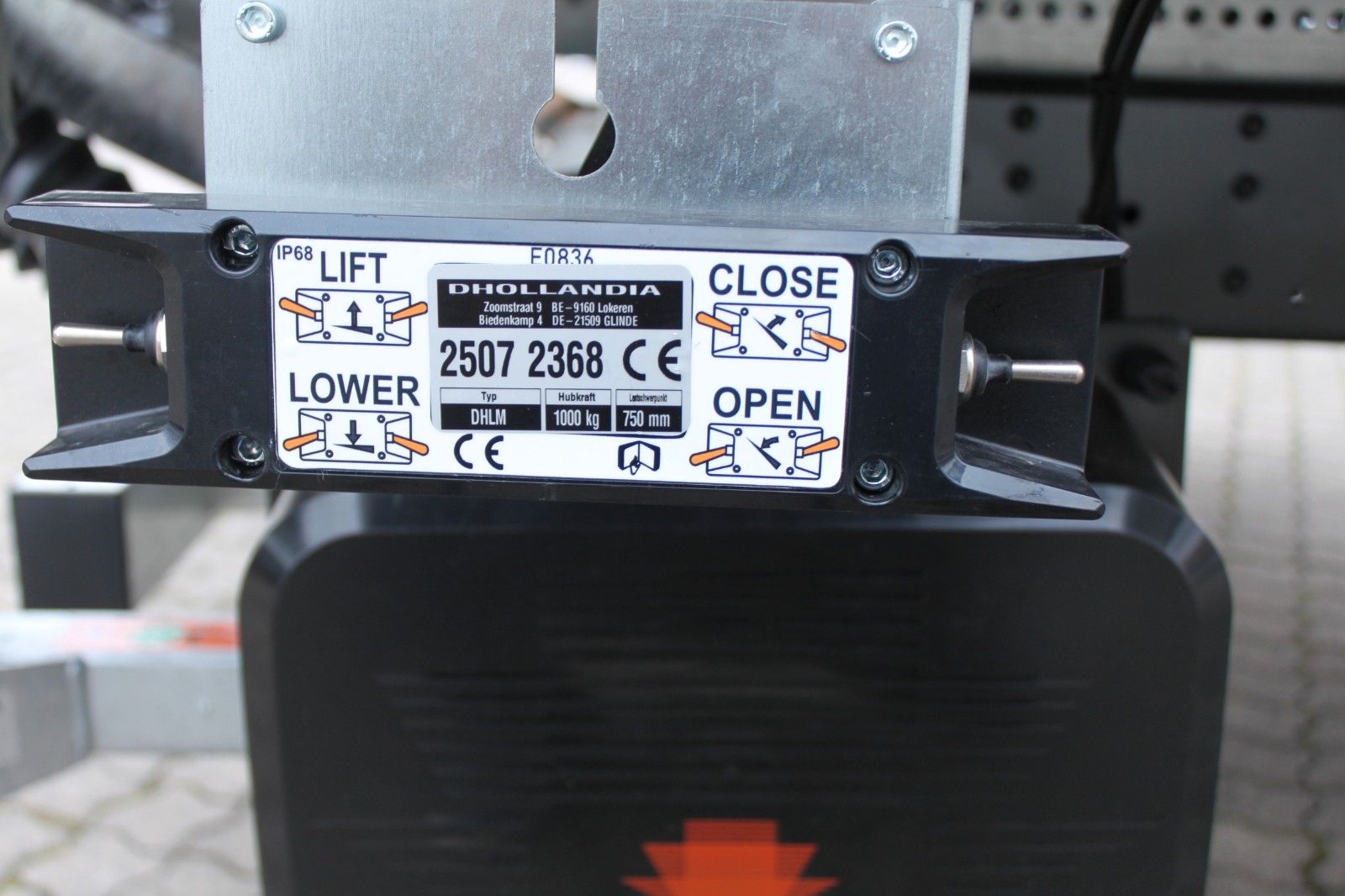 Fahrzeugabbildung Iveco 70C18HA8/P Schiebeplane