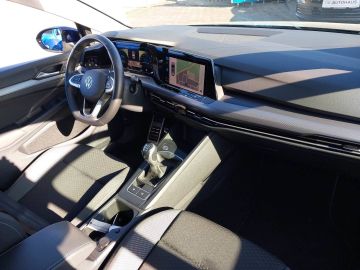 Volkswagen Golf VIII Var. Active+AHK+LED+SHZ+LHzg+Navi+Kame