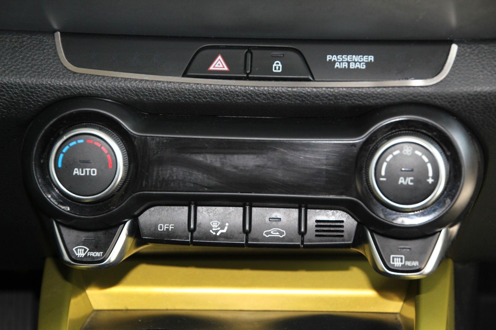 Fahrzeugabbildung Kia Stonic Spirit 1,4