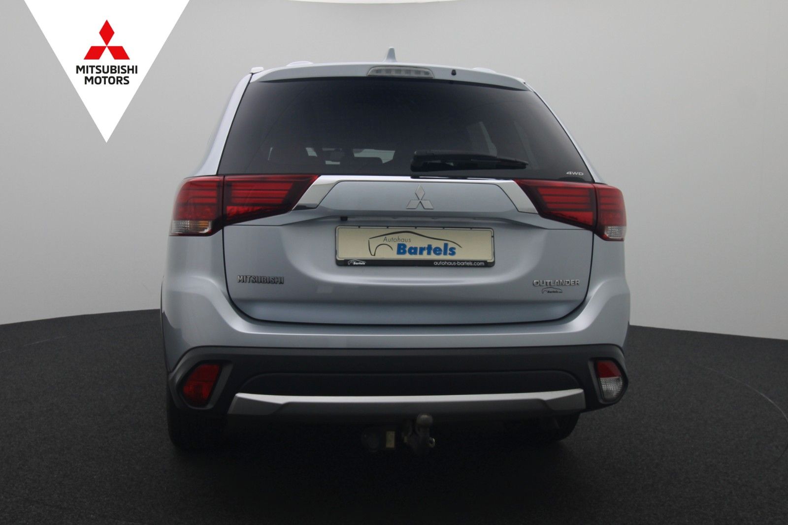 Fahrzeugabbildung Mitsubishi Outlander 2.2 DI-D Edition 100+ 4WD AT