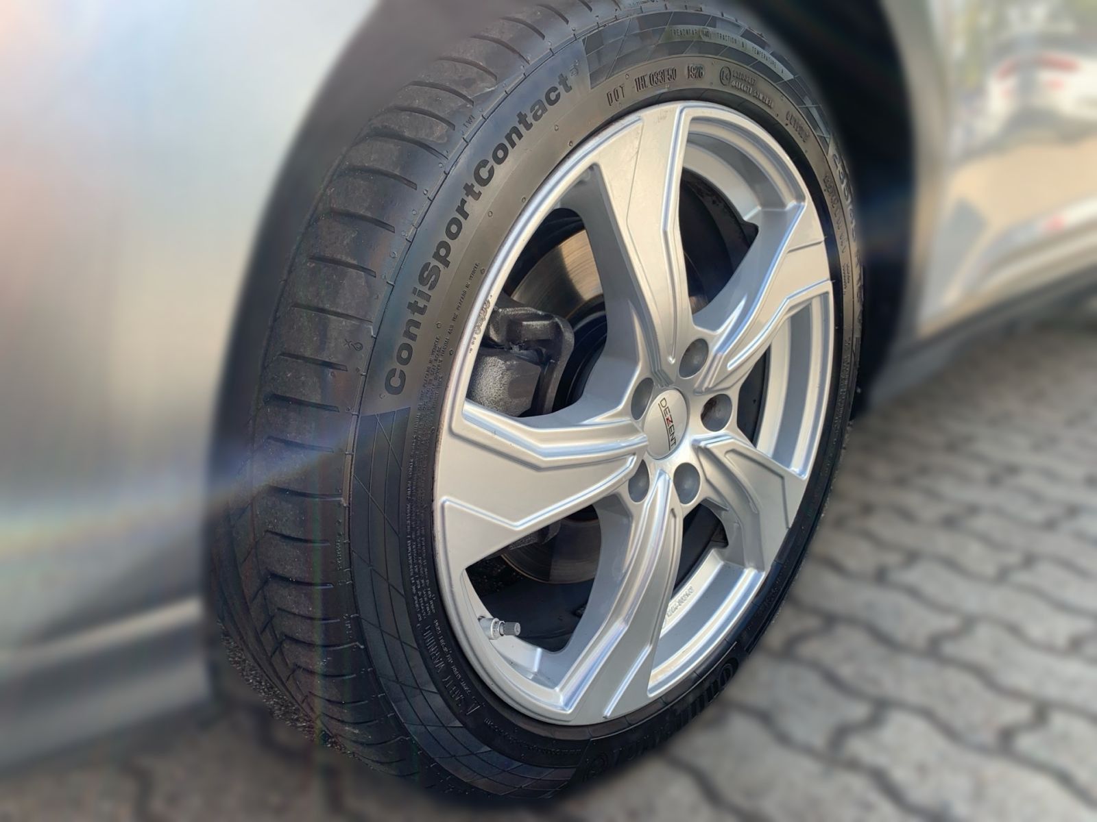 Fahrzeugabbildung Hyundai KONA 1.6 T-GDI 7-DCT Prime Leder Schiebedach