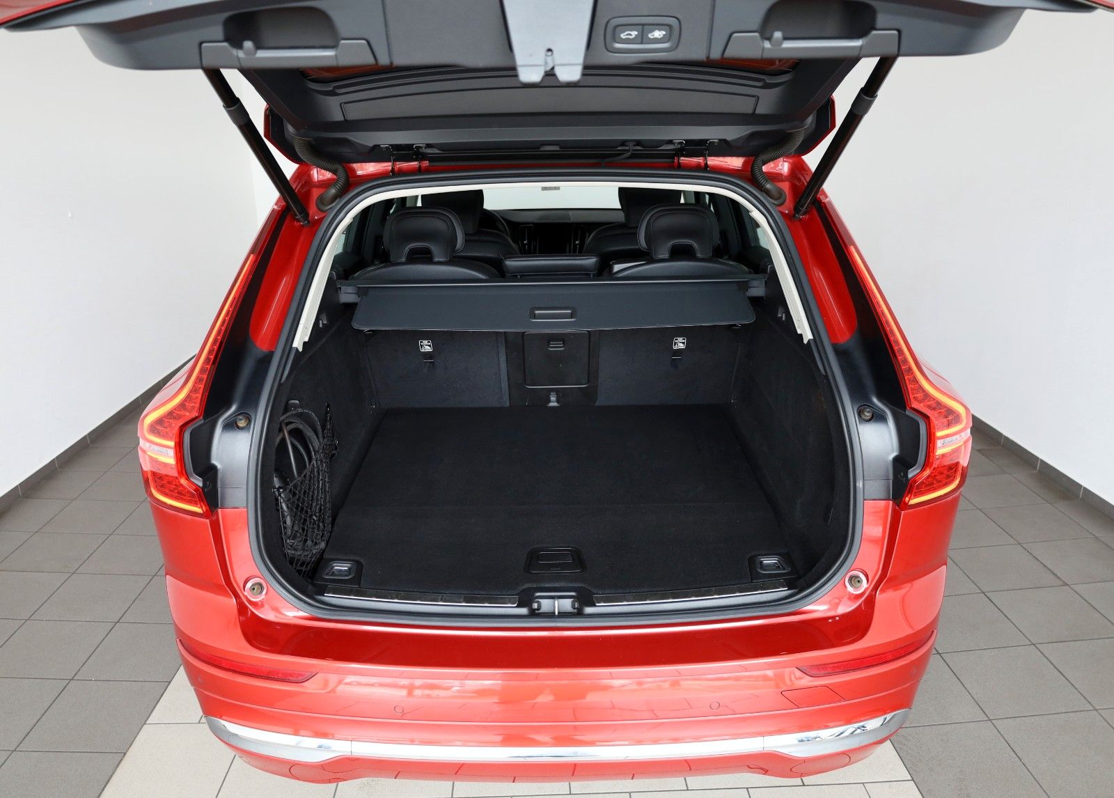 Fahrzeugabbildung Volvo XC60 Plus Bright T6 AWD,Leder,Navi,LED,SH,Panora