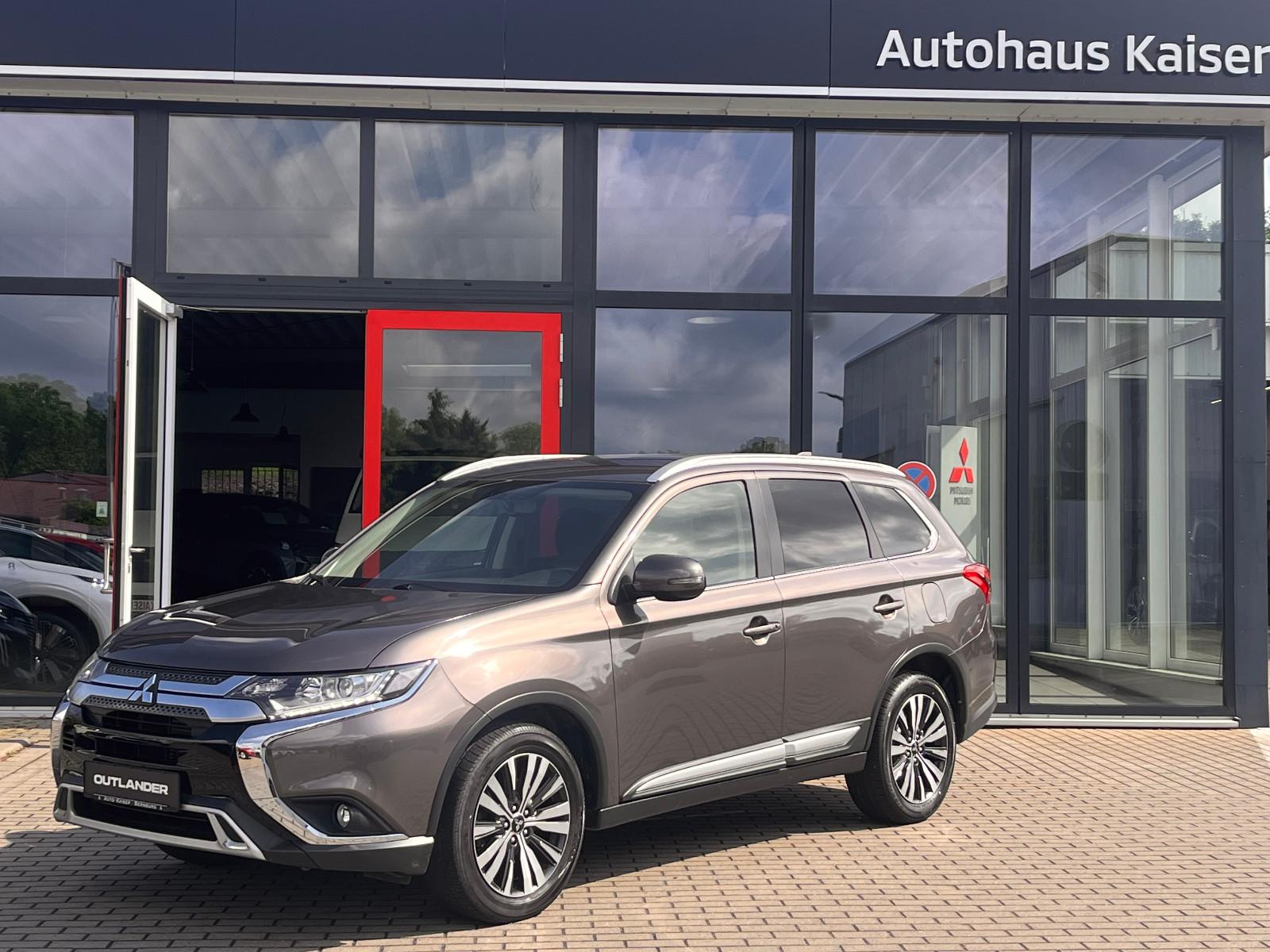 Mitsubishi Outlander 2,0 "ACTIVE" CVT= AUTOMATIK