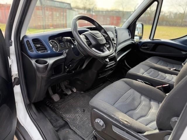 Fahrzeugabbildung Iveco Daily 35S14V Kastenwagen 4100