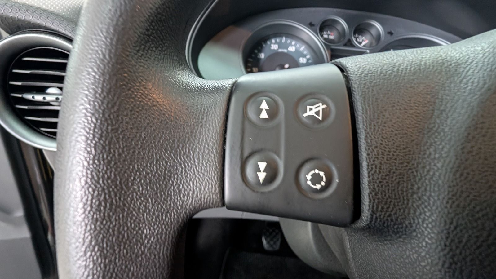 Fahrzeugabbildung SEAT Ibiza 1.4 16V * Klimaaut. * Tempomat * HU 04.27