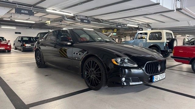 Maserati Quattroporte