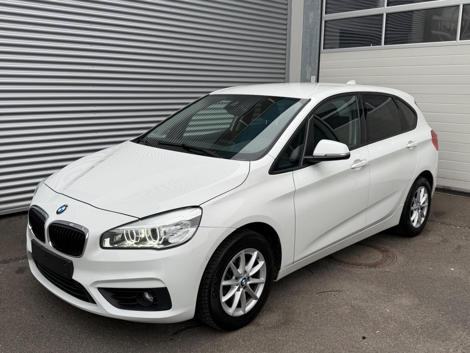 BMW 218 2 Active Tourer 218i *SHZ*NAVI*PDC*LED*