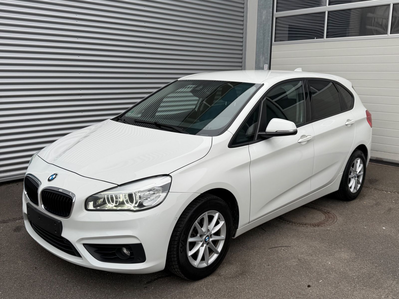 BMW 218