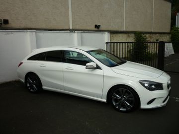Mercedes CLA 200 Shooting Brake - 4