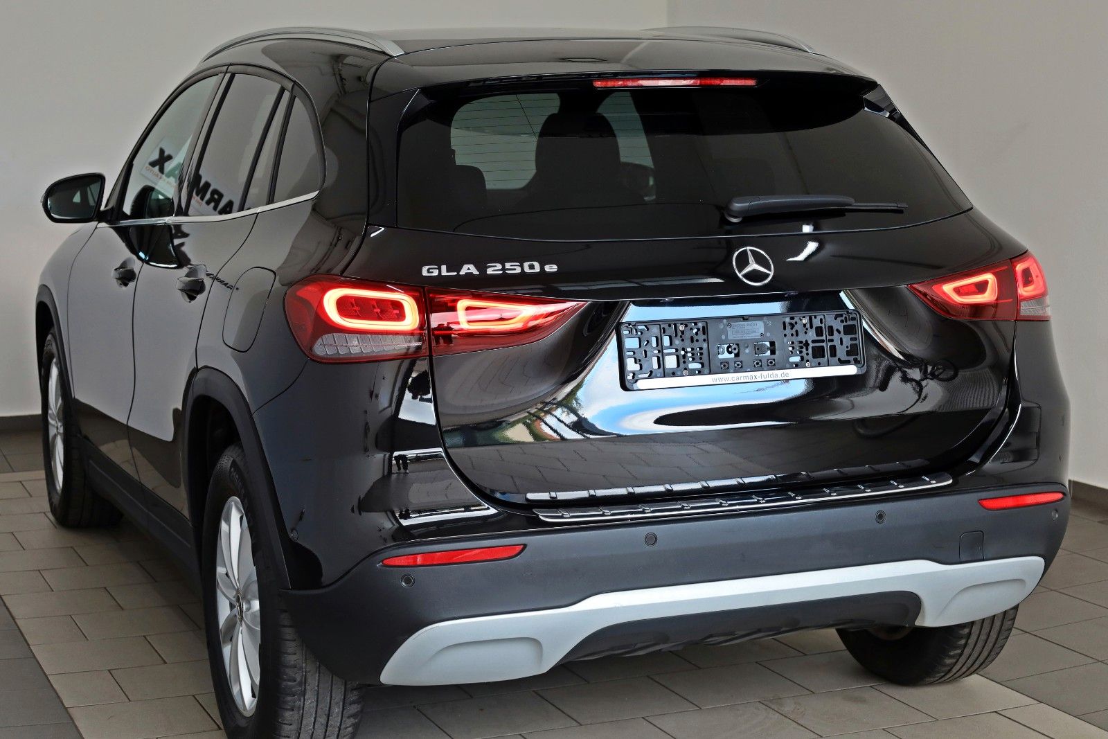 Fahrzeugabbildung Mercedes-Benz GLA 250 e Style, T.Leder, Navi ,LED, SH,Kamera