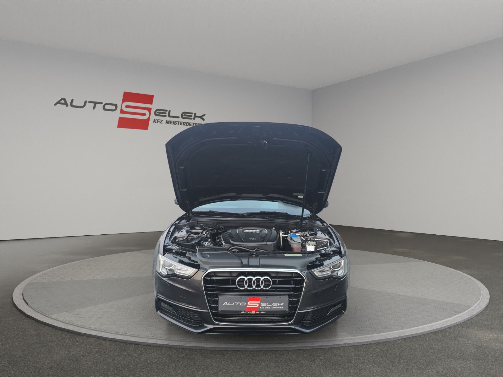 Fahrzeugabbildung Audi A5 Sportback 2.0 TDI S-LINE PDC+AHK+KLIMA