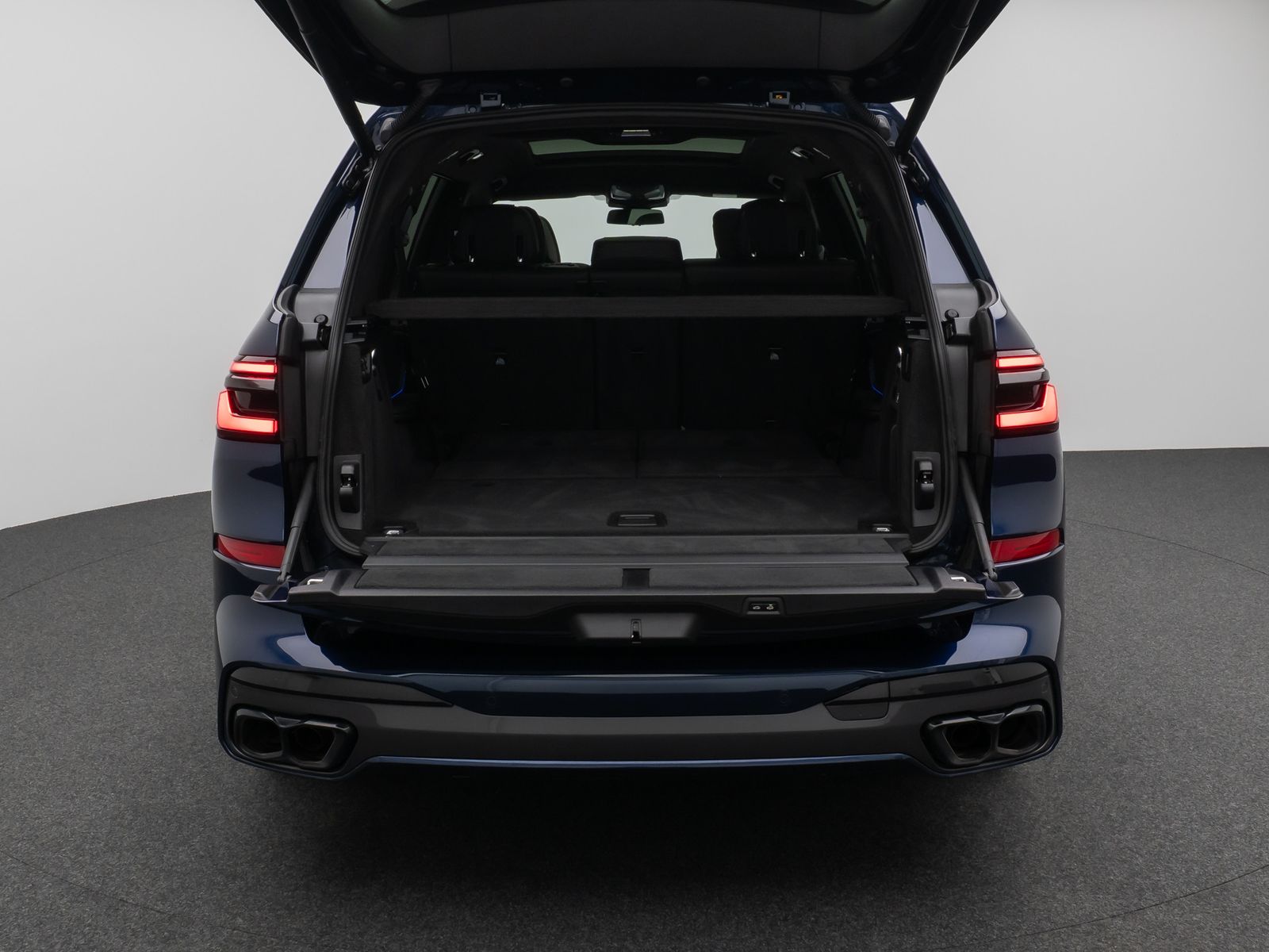 Fahrzeugabbildung BMW X7 M60i xD Panorama 360° HUD DAB H/K SoftCL22"