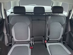 Fahrzeugabbildung Skoda Kodiaq Drive 125 4x4 AHK Navi 4x Sitzh. ACC