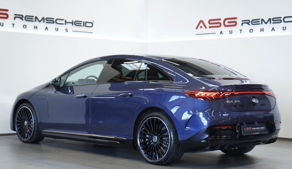 Mercedes Benz Eqe