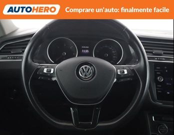 Volkswagen Tiguan - 12